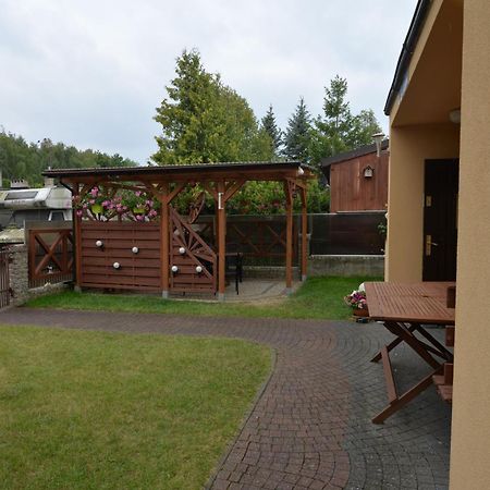 Pokoje Goscinne U Basi Mielno  Exterior foto